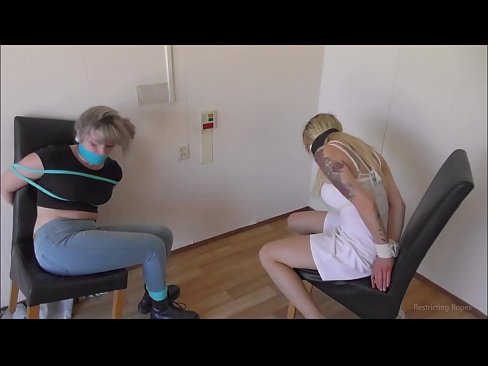 ❤️ Toksomaniulo / ligita kaj buŝoŝtopita / junulino en mizero ❤ Rusia porno ĉe eo.fuxporn-com.ru ❤